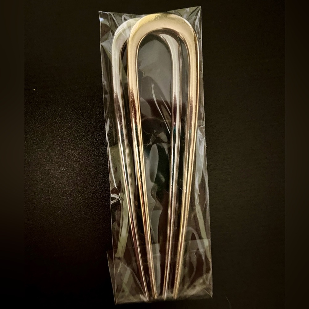 2 pcs Metal French hair pins for thick hair, New in packaging, 1 gold, 1 silver